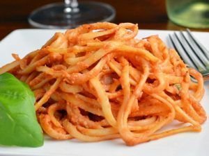 Receta de espaguetis con tomate en Thermomix